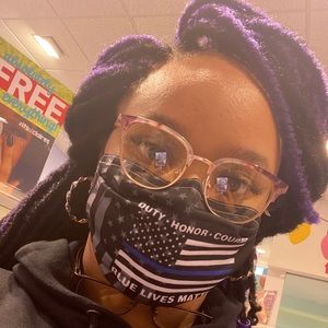 Meet your Posher, Destiny